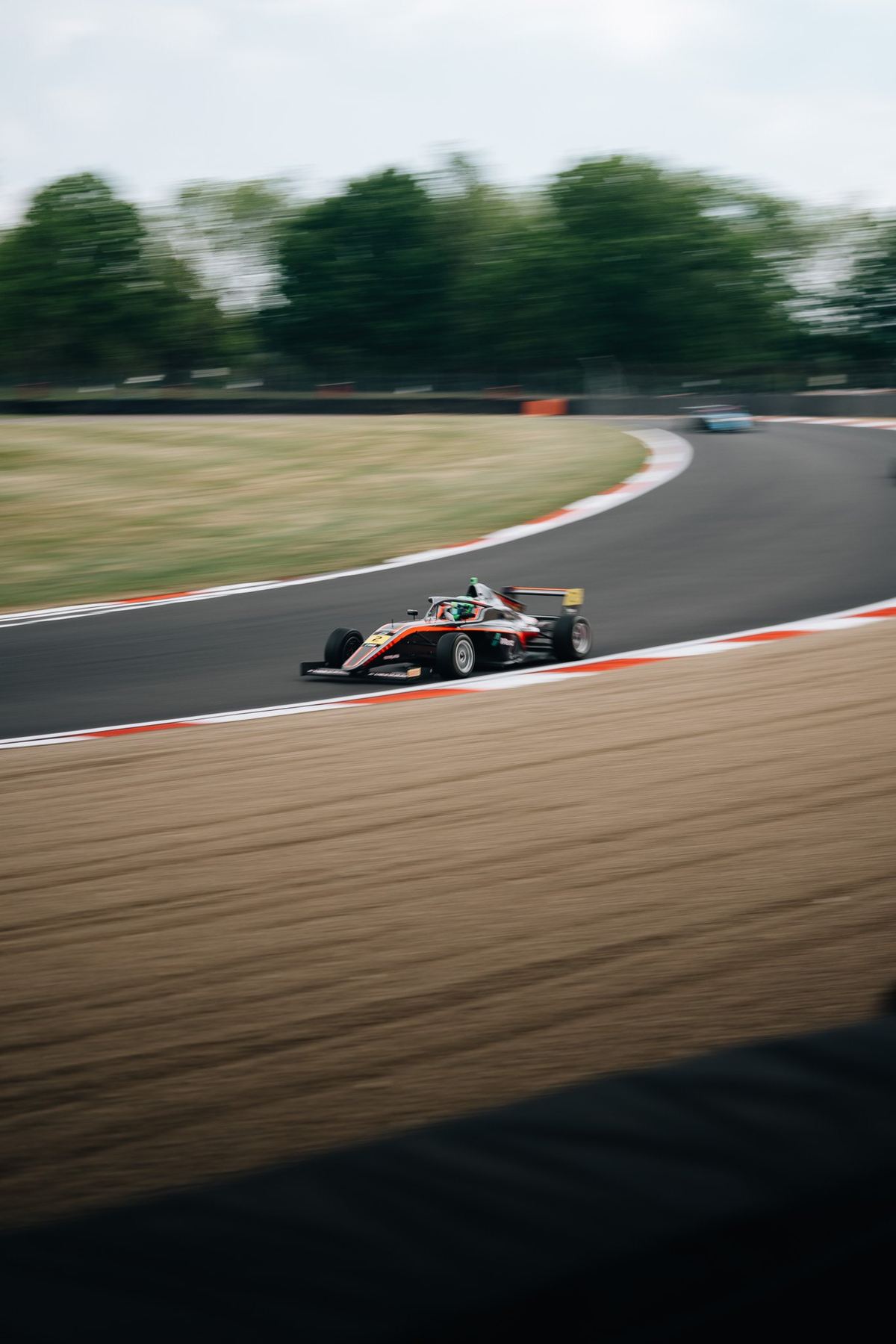 Brands Hatch — Last corner